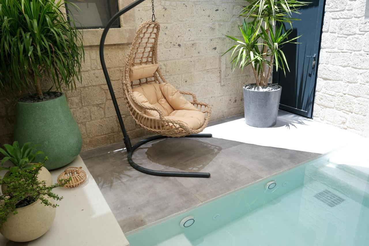 Derin Alacati (Adults Only) Esterno foto